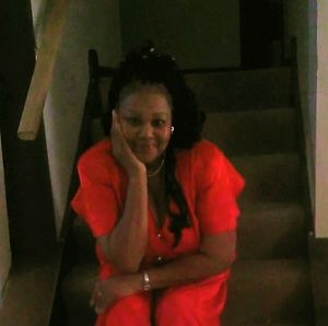 Meet your Posher, Elouisea